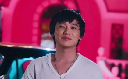 "Шетелдіктер өздері іздейді": Қайрат Нұртастың әні Украинада хитке айналды