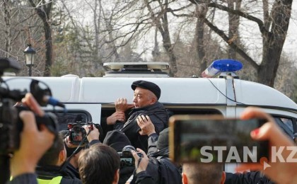 Құжаттан 422 қате табылған: Сенат ақпарат министрлігі әзірлеген заң жобасын кері қайтарды - Қазақстан жаңалықтары