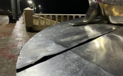 Ақтауда вандалдар итбалықтың мүсінін қиратты