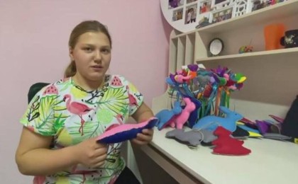 Алматы облысында ата-анасыз қалған балалар қуыршақ сатып, кәсіптерін бастап жатыр