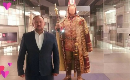 "Миғұлалар, тарихқа неге көз жүгіртпейді?!". Белсенді мектепті аралас еткісі келген үш орысқа шүйлікті