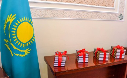 ТАЛДЫҚОРҒАНДА ҚОС КІТАПТЫҢ ТҰСАУЫ КЕСІЛДІ