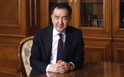 Алтынбек Қоразбаев Сағынтаевты жер-көкке сыйғызбай мақтады