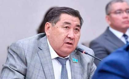 Халық пен бизнесті сыға бергенше, банктерді де сығайық – Ермұрат Бәпи