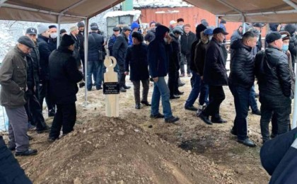 Алматыда Арон Атабекті ақтық сапарға шығарып салды