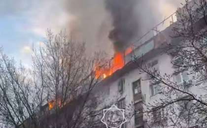 Астанада 500-ге жуық адам тұратын жатақхана алапат өртке оранды (ВИДЕО)