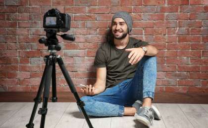 Қытай атақты адамдарға әлеуметтік желіде өз байлығымен мақтануға тыйым салмақ