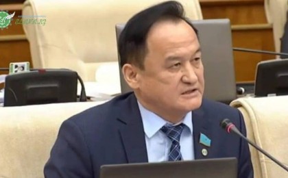 Бұл сіздерге Ресей думасы емес – Қазақ Парламенті! – Қазыбек Иса