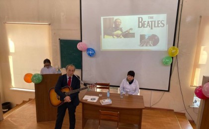 Бердалы Оспан ұлттық университеттің студенттерімен кездесті