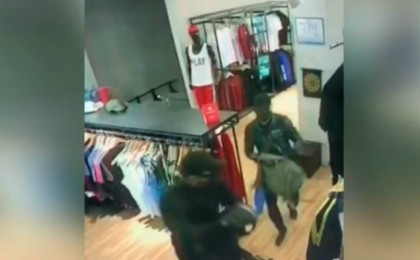 Алматыда екі ер адам түнде 15 бутик мен сән салондарын тонап кеткен - Қазақстан жаңалықтары