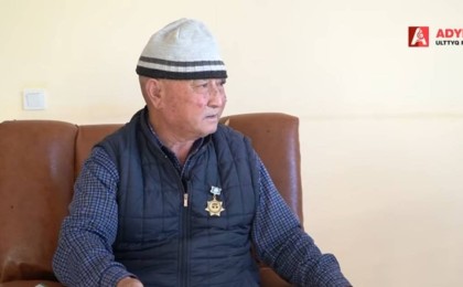 "Қайтыс болған кісілерге де қажылық парызды өтегені туралы құжат сатып жүр" - Өтеміс Маханов