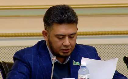 Алматылық депутатқа әдепсіз сөздері үшін айыппұл салынды