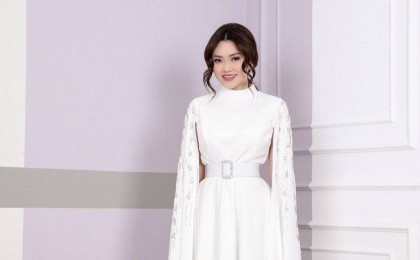 "Құны – 20 миллион теңге": Ерке Есмахан ұлының кіндік шешесінің ең қымбат дүниесін айтып қойды