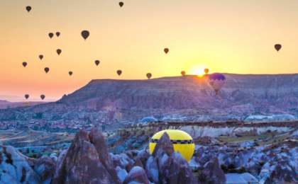 Түркияда туристер отырған әуе шары құлады: қаза тапқандар бар