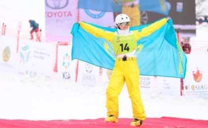 Қазақстандық әйел АҚШ-тағы шаңғы акробатикасы турнирінде бірінші болды