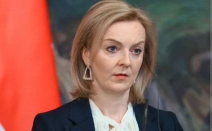 Лиз Трасс Ұлыбританияның премьер-министрі қызметінен кетті