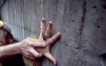 Ақтауда 15 жастағы қызды зорлап кетті - Қазақстан жаңалықтары