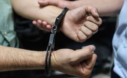 Қарағанды облысында ер адам 5 жасар баланы тонап кеткен