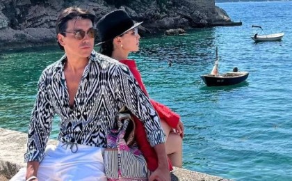 "Үш ай жалғыз болдым": Нұрболат Абдуллиннің жары күйеуін қатты қызғанғанын айтты (видео)