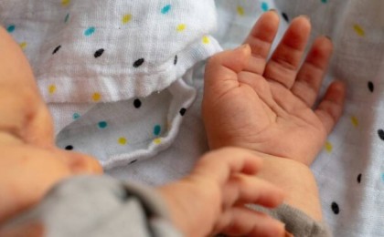 Дәрігерлер әйелді босандыру кезінде нәрестенің басын жұлып алды