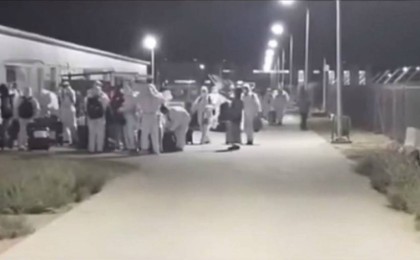 Қытай жұмысшылардың Атырауға келген сәті видеоға түсіп қалды: Індет әкеліп жатыр