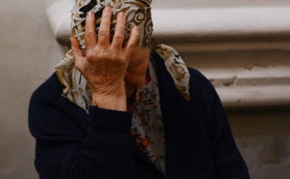 Қарағандыда пәтерге күшпен кірген сот орындаушылары есеңгіреп қалды