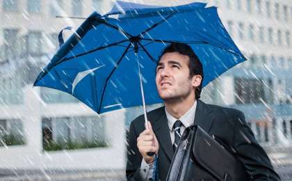 Ақтөбе әкімдігі қолшатыр үшін жарты миллион теңге жұмсаған