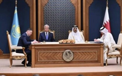 Президент Қасым-Жомарт Тоқаев пен Қатар Әмірі бірқатар құжатқа қол қойды