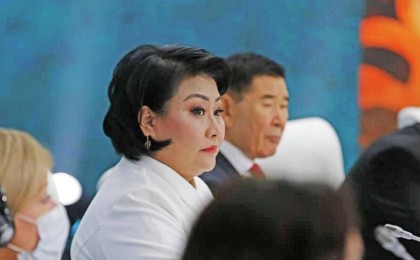 "Антикордан емес, Алладан қорыққаныңа рахмет!": Хаменова жауабын өзгерткен куәгерге алғыс айтты