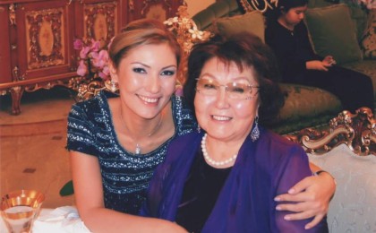 "Даналығыңыз үшін рахмет". Әлия Назарбаева анасына жүрекжарды жазба арнады