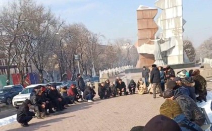 Алматыда “Желтоқсан 86” қоғамдық бірлестігі қатысушыларының ЛГБТ-ға қарсы акциясы өтті