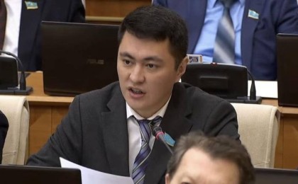 Халықтың ақшасына өрт сөндірушілерге шұлық алып жүрміз – депутат