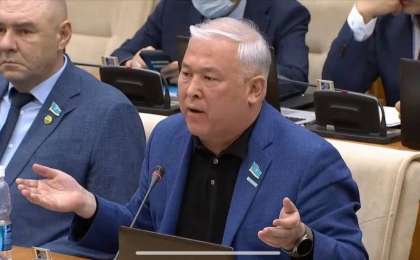 Депутат жаңа премьерге: "Министрлеріңіз парламентке дайындықпен келсін"