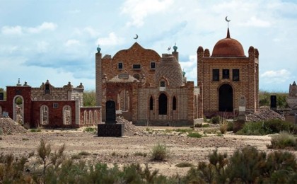 Зират басына барған шымкенттіктер жаға ұстарлық жағдайға тап болды – видео