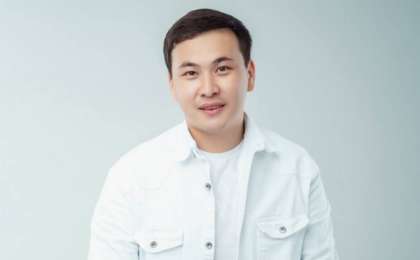 Көпшілікке танымал әнші жол апатына ұшырады