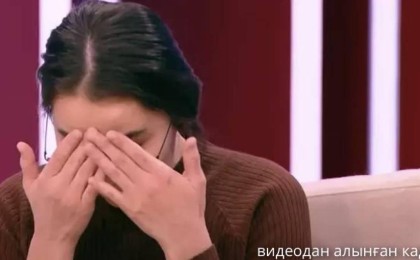«Баламды өлтірді». Дәрігер жарнамасына сеніп, 2,5 жасар баласынан айырылған әйел жан айқайын жеткізді