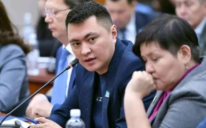 Мұғалім болып жұмысқа тұруға 1,5 млн теңге пара сұрайды — Дәулет Мұқаев