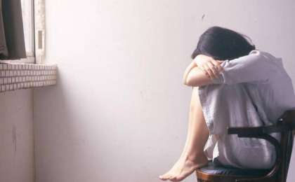 Деканның орынбасары студент қызды зорламақ болды