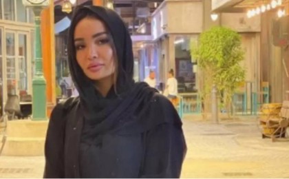 Аша Матай Дубайда жалғыз өзі демалуда