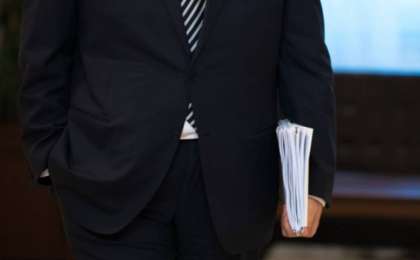 Павлодар облысында медбикеге тиіскен депутат жазаланды