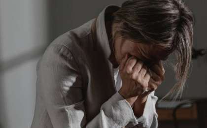 "Сегіз жыл бойы ұрып-соғып, қорқытып келген": Көкшетауда азаматтық некедегі жұбайын өз-өзіне қол жұмсауға итермелеген ер адам төрт жылға сотталды