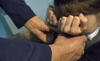 Қарағандыда 13 жасар қызды зорлап, жүкті қылған имам қыз өзі келіскенін айтып арызданды