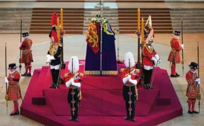 II Елизаветаның табытын күзеткен сарбаз өлі табылды