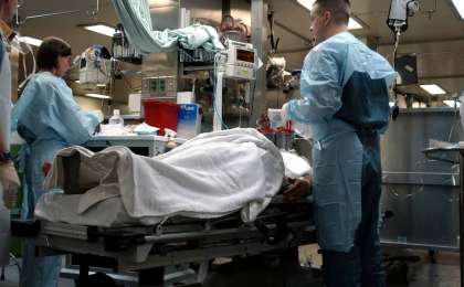 Тест 5 рет сау екенін көрсеткен ер адам коронавирустан көз жұмды