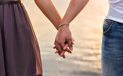 «Несиеге алдым»: Астаналық жігіт бұрынғы сүйіктісіне сыйға тартқан айфонды қайтару үшін сотқа жүгінді