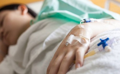 Қызылорда базарында жүрегі ұстап құлаған әйелді тонап кеткен