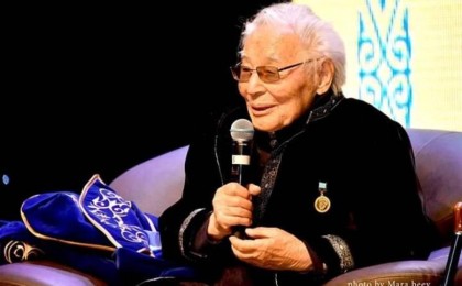 ТІЛ ҮШІН АЛАҢҒА ШЫҒУҒА ДАЙЫН ӘБЕ тоқсан жетіге толды! – Қазыбек Иса