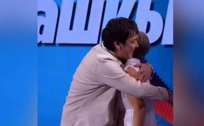 Мейрамбек Бесбаев алғашқы махаббатымен кездесіп, «сезімін» білдірді (ВИДЕО)