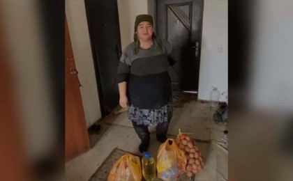 Арыстық полицейлер жалғызбасты аналар мен мұқтаж отбасыларға қол ұшын созды