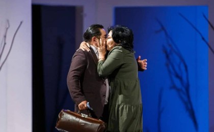 Балаларды жыныстық қатынасқа үйретіп жатқан қойылым